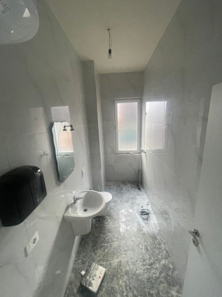 Shqiperi, shitet apartament 2+1+Aneks+Ballkon Kati 6, 110 m² 260.000 € (Rruga Muhedin Llagami)