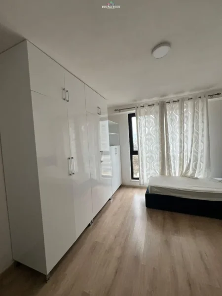 Tirane, jepet me qera apartament 2+1 Kati 5, 95 m² 600 € (rezidenca Turdiu)