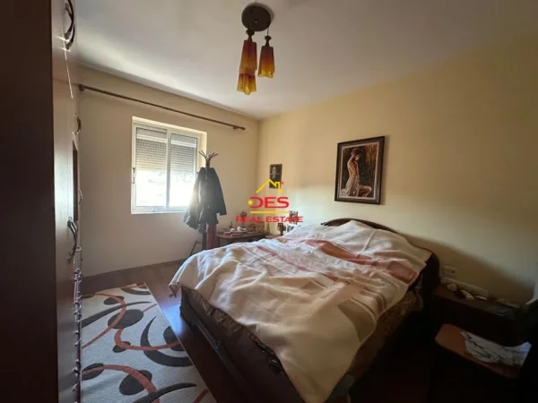 Delvine, shitet apartament 2+1+Ballkon Kati 3, 70 m² 43.000 €