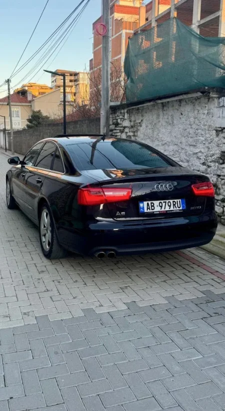 Elbasan, shes makine Audi A6 motorr 2.0Tdi viti 2013 Nafte, e zeze automatik Klima 160 km 10,990 €