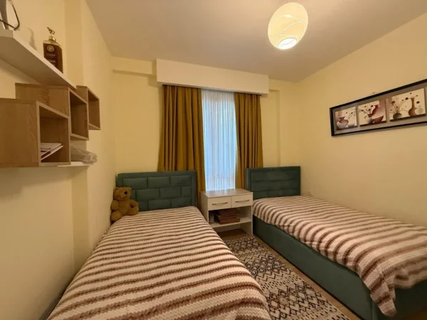 Durres, shitet apartament 2+1+Aneks+Ballkon , 102 m² (Buze Unazes se Vogel, Ish Restorant Durresi)