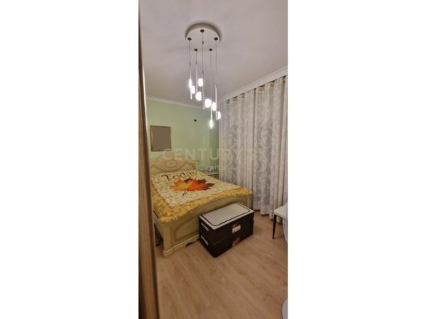 Tirane, jepet me qera apartament 1+1 Kati 2, 60 m² 550 € (Pazari i Ri CAPITAL106923)