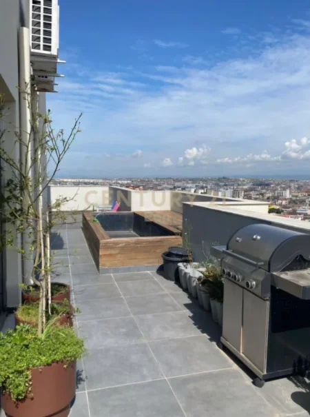 Durres, shitet apartament+verande | Penthouse 5+1 Kati 10, 261 m² 670.000 € (Durrës, Qendër)