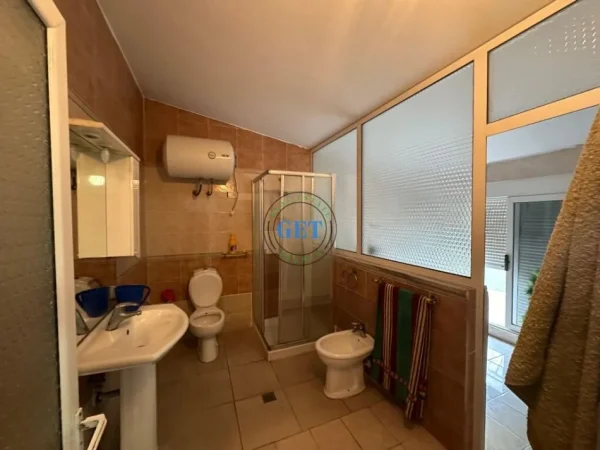 Durres, shitet 2+1+Ballkon Kati 6, 252 m² (Tregu i Vogel , Durres)