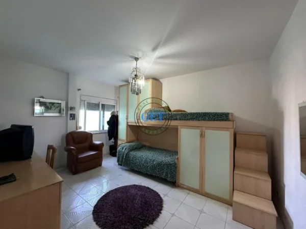 Durres, shitet 2+1+Ballkon Kati 6, 252 m² (Tregu i Vogel , Durres)