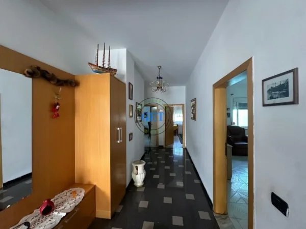 Durres, shitet 2+1+Ballkon Kati 6, 252 m² (Tregu i Vogel , Durres)