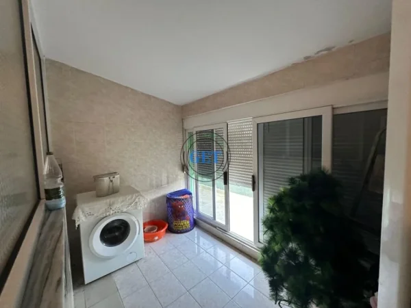 Durres, shitet 2+1+Ballkon Kati 6, 252 m² (Tregu i Vogel , Durres)