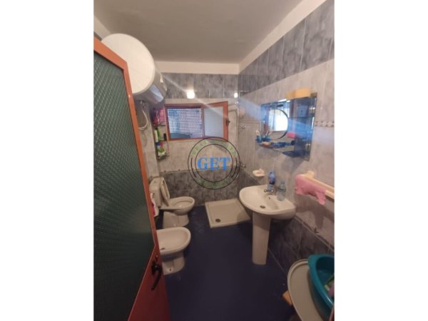 Durres, shitet apartament 2+1+Ballkon Kati 5, 83 m² 75.000 € (Prane Shkolles &quot;Qemal Mici&quot;, Durres)