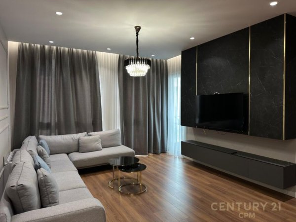 Tirane, jap me qera apartament 2+1+2 , 120 m² 1.500 € (Square21, Rruga e Kavajës)