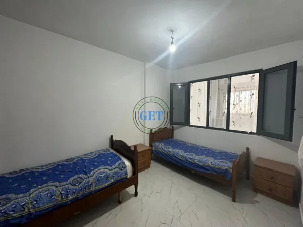 Durres, jepet me qera shtepi 2+1 , 80 m² 300 € (shkozet)