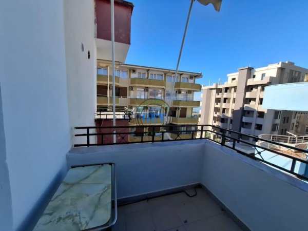 Durres, jepet me qera apartament 1+1 Kati 4, 60 m² 300 € (Plazh Hekurudha ,Dures)