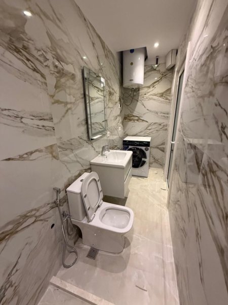Tirane, jepet me qera apartament 1+1+Ballkon Kati 6, 60 m² 500 € (rruga Bill Klinton)