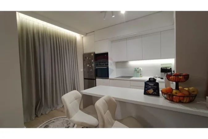 Tirane, shitet apartament 2+1+Ballkon Kati 1, 114 m² 215.000 € 