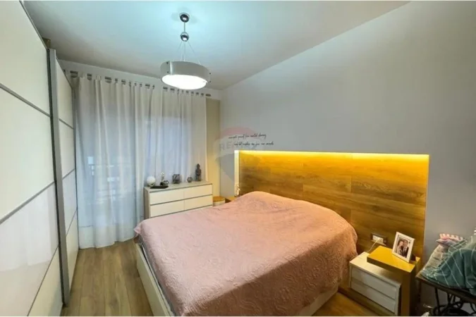 Tirane, shitet 2+1+Ballkon Kati 6, 77 m² 132.000 € (astir)