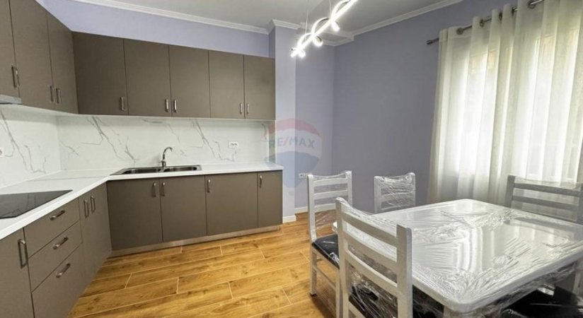 Tirane, jepet me qera apartament 2+1 Kati 0, 95 m² 500 € (Kodra e Priftit)