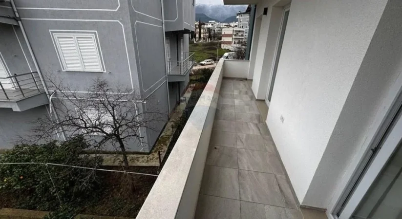Tirane, jepet me qera apartament 2+1 Kati 0, 95 m² 500 € (Kodra e Priftit)