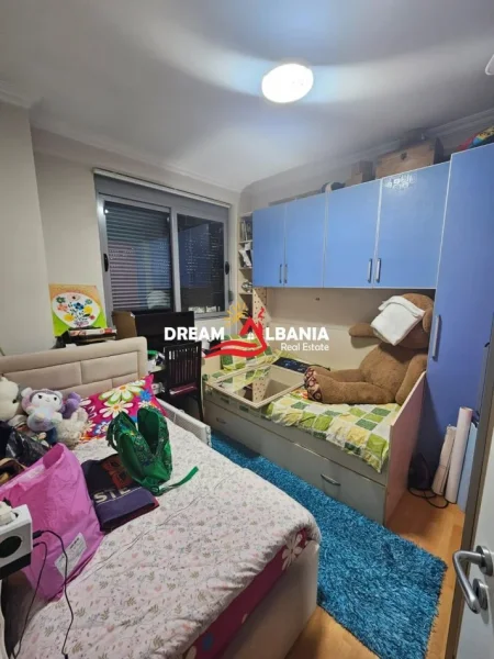 Tirane, shitet apartament 3+1+Ballkon Kati 2, 121 m² 140.000 € (yzberisht)