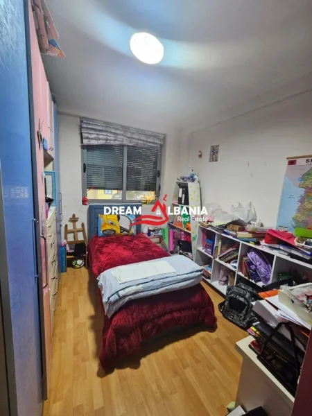 Tirane, shitet apartament 3+1+Ballkon Kati 2, 121 m² 140.000 € (yzberisht)