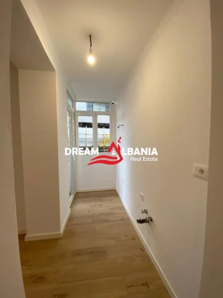 Tirane, shitet apartament 2+1 Kati 3, 83 m² 185.000 € (durresit)