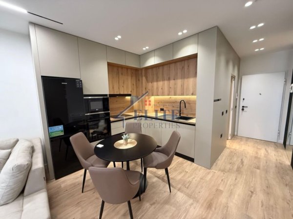 Tirane, jepet me qera apartament 1+1+Ballkon Kati 2, 63 m² 600 € (Rruga Bardhyl)