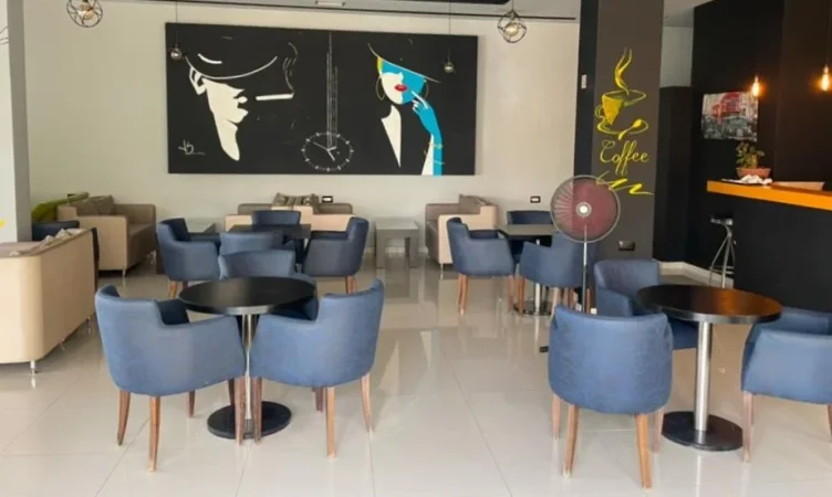 Tirane, jepet me qera bar-kafe Kati 0, 156 m² 650 € (Rruga Dalip Topi)