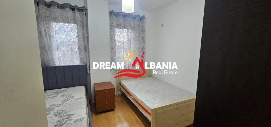 Tirane, jepet me qera apartament 2+1 Kati 4, 87 m² 50.000 € (ali demi)