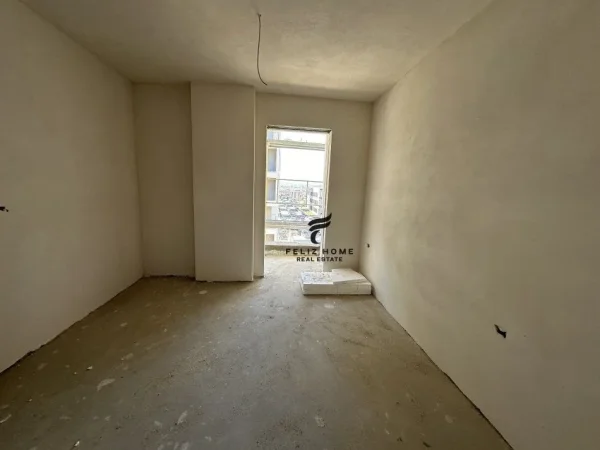 Tirane, shitet apartament 2+1+Ballkon Kati 3, 90 m² 114.000 € (UNIVERS CITY)