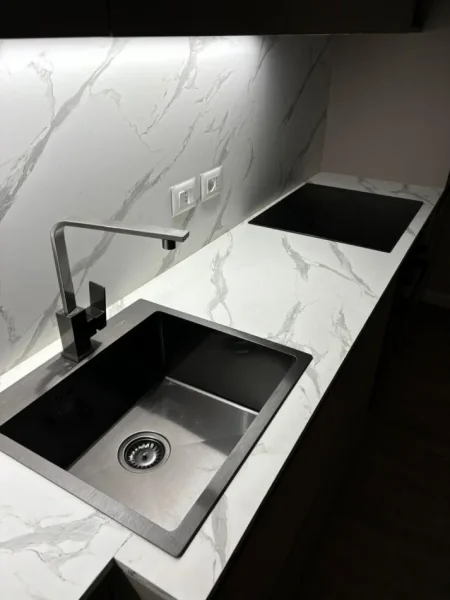 Tirane, jepet me qera zyre , 64 m² 700 € (bulevardi gjergj fishta)