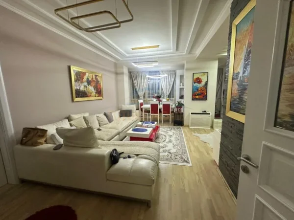 Tirane, shitet apartament 3+1+Aneks+Ballkon Kati 1, 126 m² 250.000 € (Kodra e Diellit)