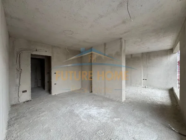 Tirane, shitet apartament 2+1+Aneks+Ballkon Kati 6, 116 m² 260.000 € (White Tower, Komuna e Parisit)