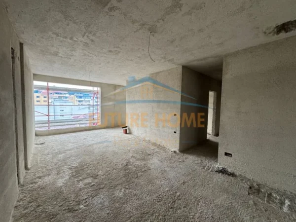 Tirane, shitet apartament 2+1+Aneks+Ballkon Kati 6, 116 m² 260.000 € (White Tower, Komuna e Parisit)