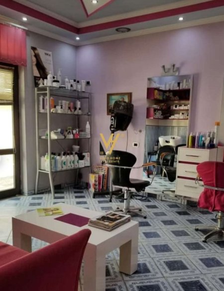 Korce, shitet shtepi 4+1+Ballkon Kati 1, 385 m² 145.000 € (KORCE)