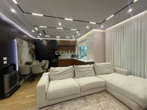 Tirane, shes apartament 2+1 , 98 m² 249.000 € (Liqeni i Thatë)