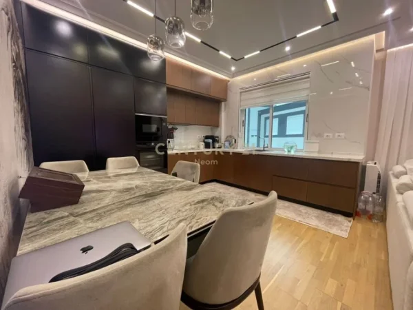 Tirane, shes apartament 2+1 , 98 m² 249.000 € (Liqeni i Thatë)