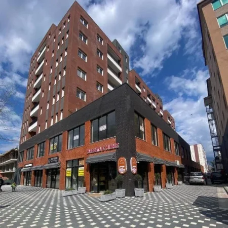 Tirane, shitet apartament 2+1+Ballkon Kati 4, 111 m² 158.600 € (5 Maj)