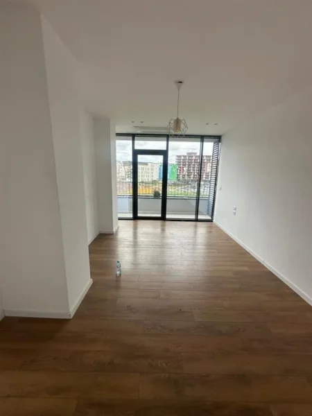 Tirane, jepet me qera ambjent biznesi Kati 2, 130 m² 1.500 € (Lake View)