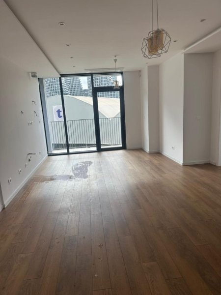Tirane, jepet me qera zyre Kati 2, 130 m² 1.500 € (Rruga e Kosovareve)