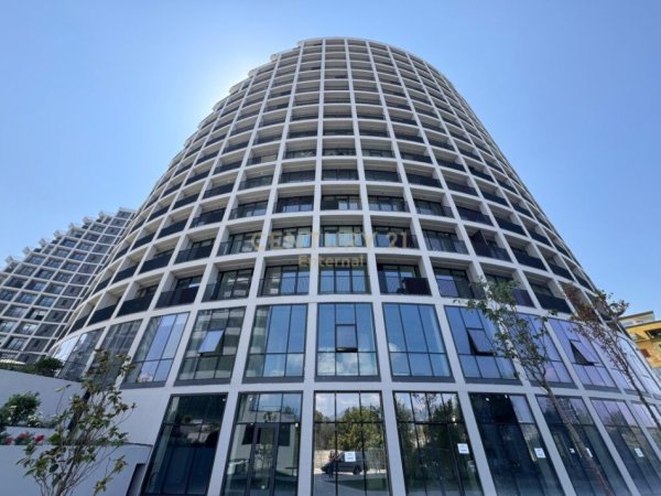 Tirane, jap me qera zyre+POST PARKIMI , 124 m² 1.500 € (Rruga e Kosovarëve)