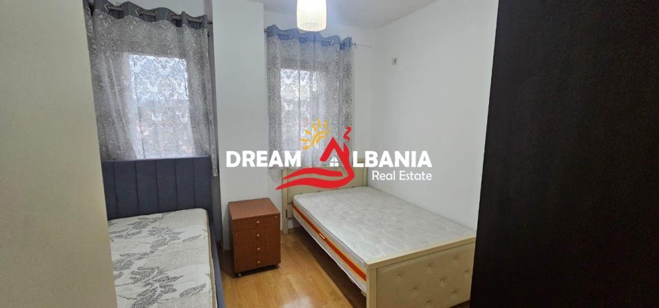 Tirane, jepet me qera apartament 2+1+Ballkon Kati 4, 87 m² 510 € (Tek Kompleksi “MATRIX”, Ali Dem)