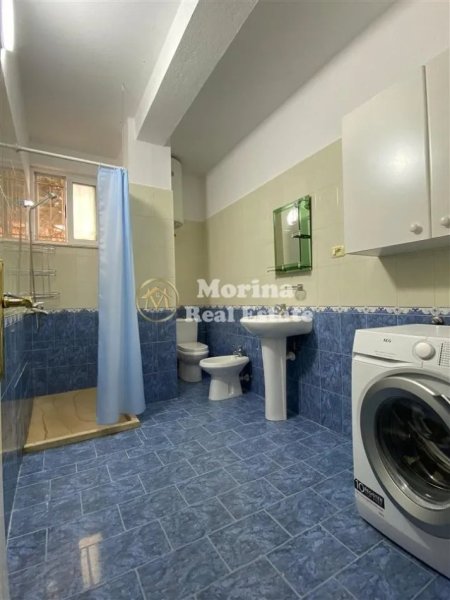 Tirane, jepet me qera apartament 2+1 Kati 1, 100 m² 500 € (Shkolla e Bashkuar)