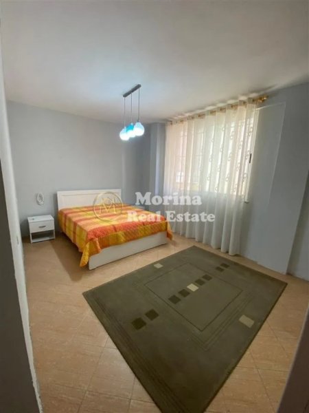 Tirane, jepet me qera apartament 2+1 Kati 1, 100 m² 500 € (Shkolla e Bashkuar)