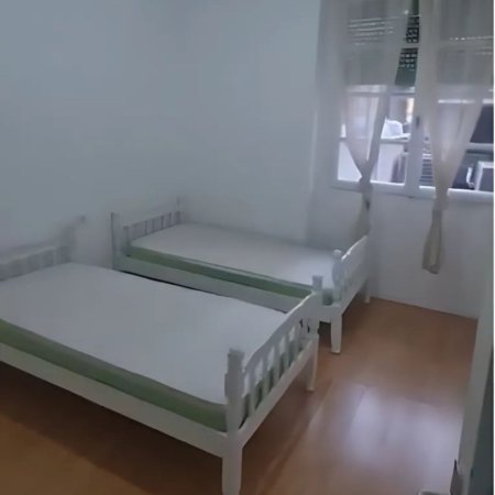 Tirane, jepet me qera apartament 2+1 Kati 3, 80 m² 600 € (Sheshi Willson)