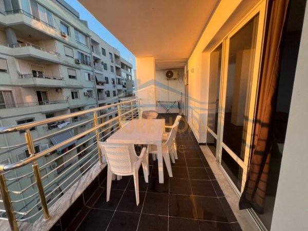 Durres, shitet apartament 1+1 Kati 6, 84 m² 120.000 € (Rrota e Kuqe)