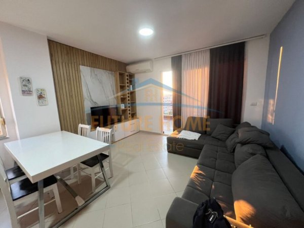Durres, shitet apartament 1+1 Kati 6, 84 m² 120.000 € (Rrota e Kuqe)