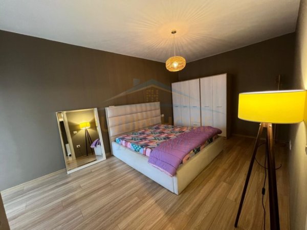 Tirane, jepet me qera apartament 2+1 Kati 2, 102 m² 650 € (Ali Demi)