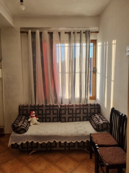 Tirane, jepet me qera apartament 2 Katshe Kati 1, 206 m² 1.100 € (Kombinat)
