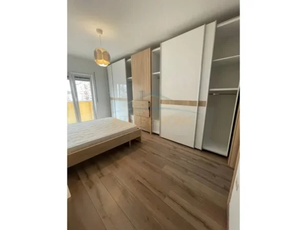 Tirane, jepet me qera apartament 2+1+Ballkon+Post Parkimi,  Kati 5, 104 m² 700 € (Don Bosko, Vizion +)