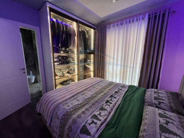 Tirane, jepet me qera 2+1+Post Parkimi,  Kati 3, 109 m² 700 € (Kompleksi Sima-Com)