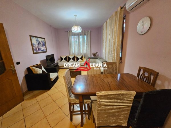Tirane, jepet me qera apartament 2+1+Ballkon Kati 1, 100 m² 400 € (Prane shkolles Qazim Turdiu – Rr Don Bosko)
