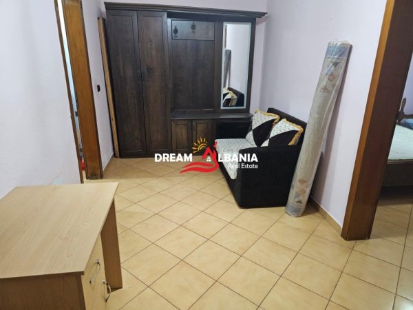 Tirane, jepet me qera apartament 2+1+Ballkon Kati 1, 100 m² 400 € (Prane shkolles Qazim Turdiu – Rr Don Bosko)